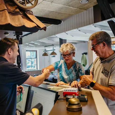 Groepsaccommodatie Met Hottub En Sauna | 18 Personen *