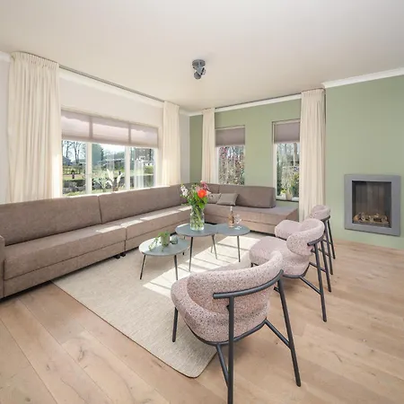 Groepsaccommodatie Met Hottub En Sauna | 18 Personen 度假居