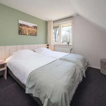 Groepsaccommodatie Met Hottub En Sauna | 18 Personen Vakantiehuis *