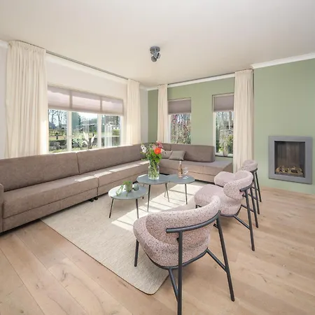 Groepsaccommodatie Met Hottub En Sauna | 18 Personen Tatil Evi *