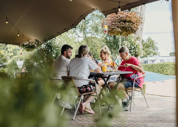 Groepsaccommodatie Met Hottub En Sauna | 18 Personen Semesterbostad Neede