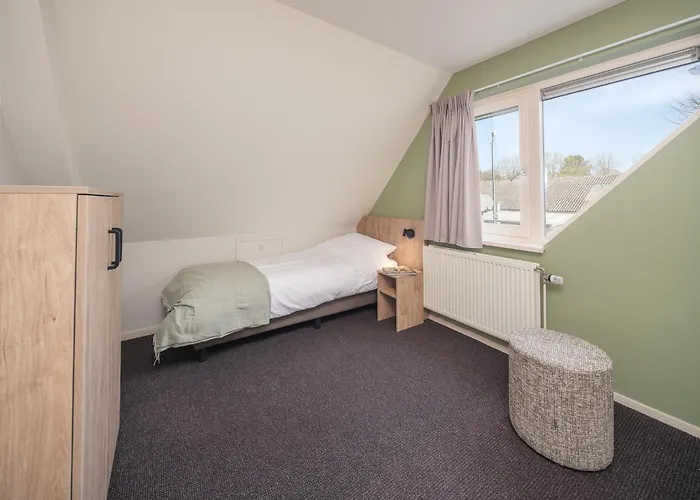 Semesterbostad Groepsaccommodatie Met Hottub En Sauna | 18 Personen