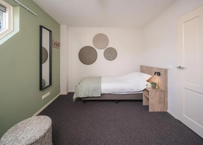 Groepsaccommodatie Met Hottub En Sauna | 18 Personen * Neede