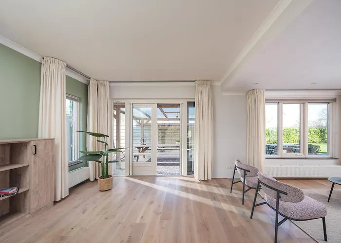 Casa vacanze Groepsaccommodatie Met Hottub En Sauna | 18 Personen Neede