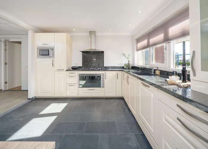 Groepsaccommodatie Met Hottub En Sauna | 18 Personen